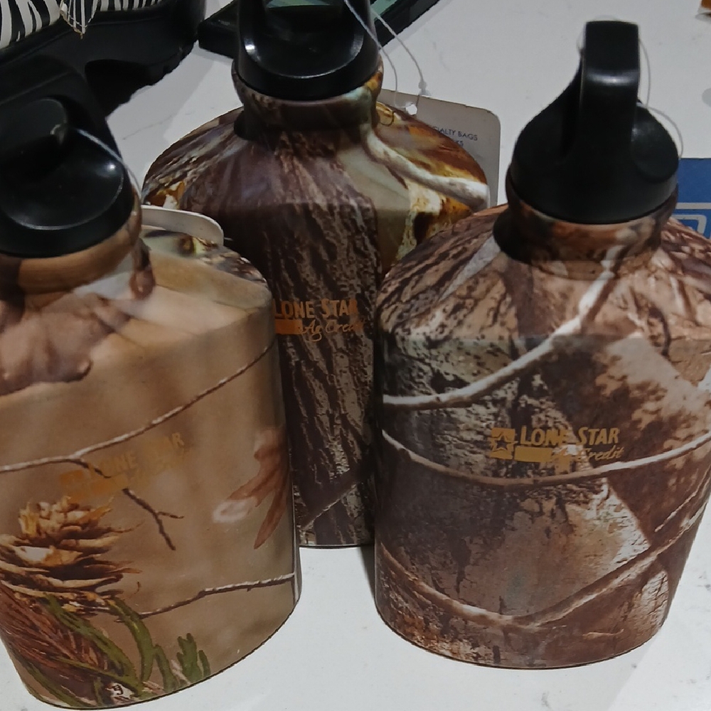 Brown and Tan Traveling Thermos Set